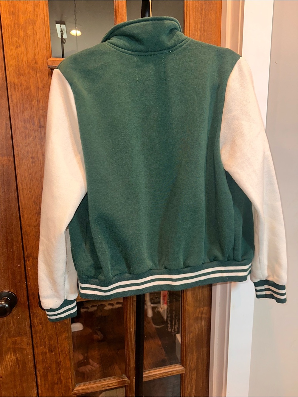 Yankees Size Large Women's New Look Green and White NY Varsity Jacket - Picture 7 of 10